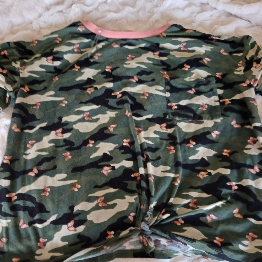 NOBO camo tee shirt with tie in the front